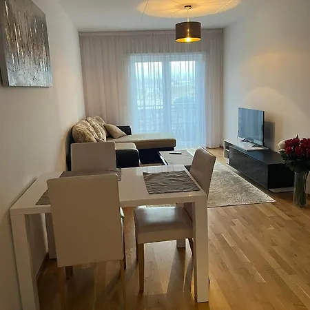 Kena 2.toaline Korter, Tasuta Parkimisega. Apartmán