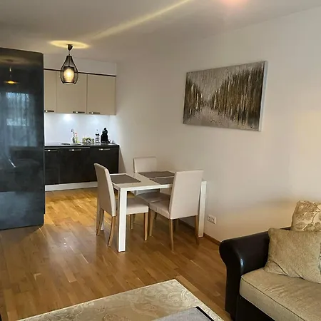 Kena 2.toaline Korter, Tasuta Parkimisega. Apartmán